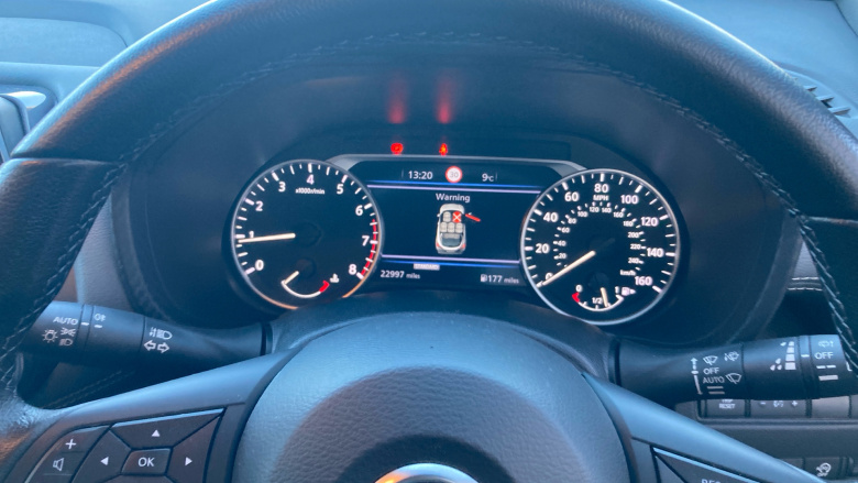 Nissan Juke 1.0 DiG-T 114 N-Connecta 5dr Petrol Hatchback